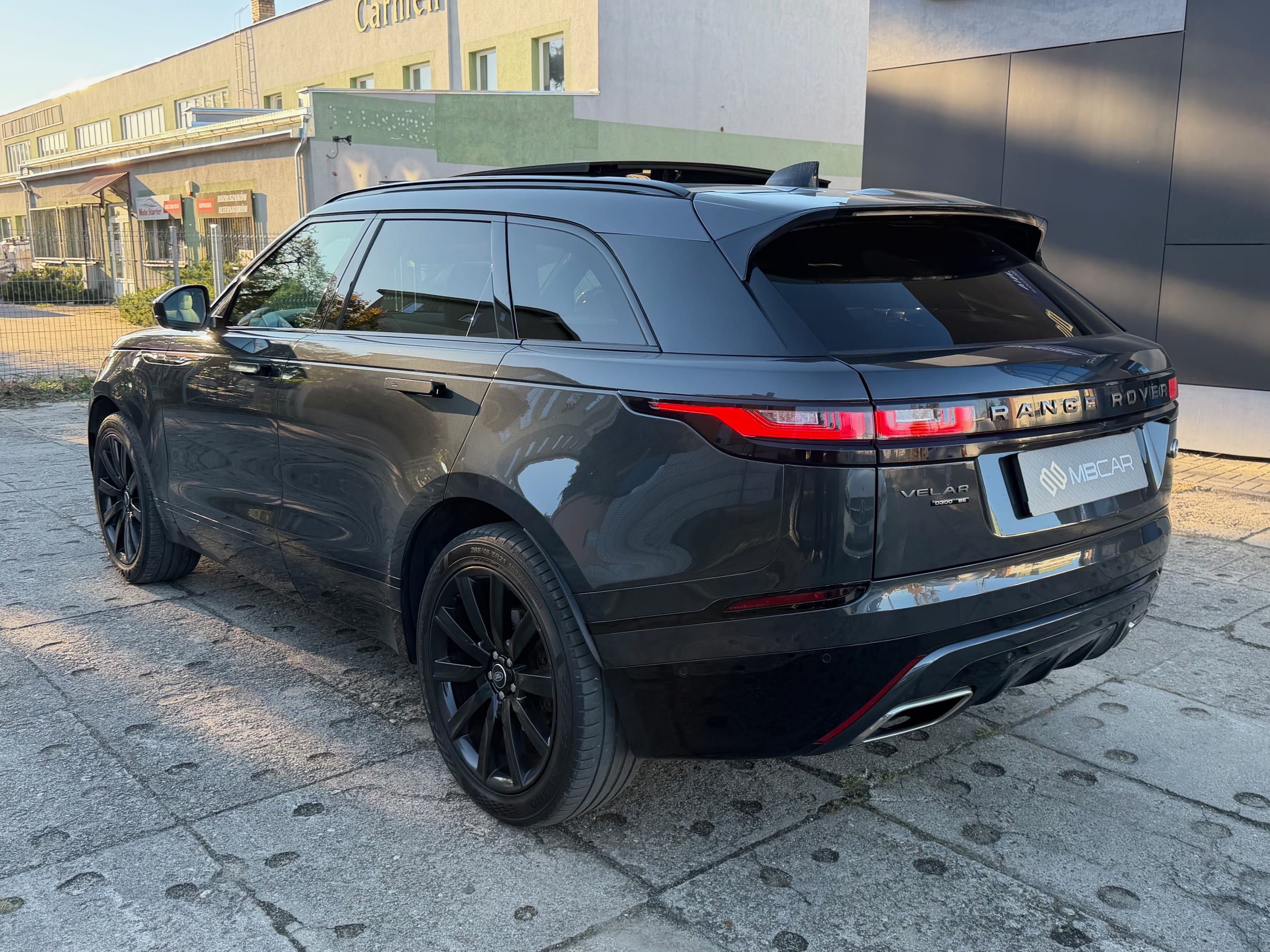 Range Rover Velar 2019, zdjęcie 3